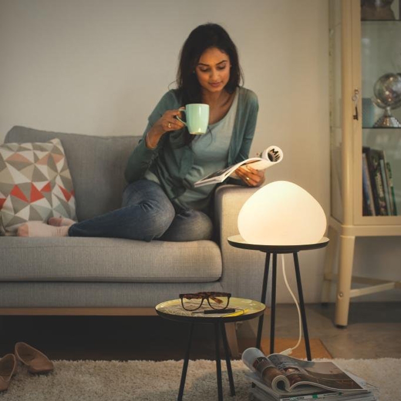 Philips Hue LED Tischleuchte Wellner inkl. Dimmschalter weiss