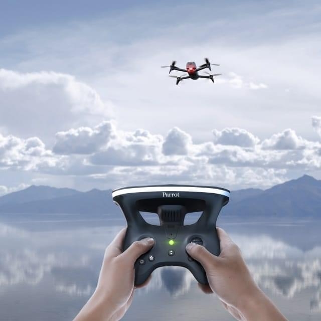 Parrot Bebop 2 FPV Drohne Adventurer-Pack