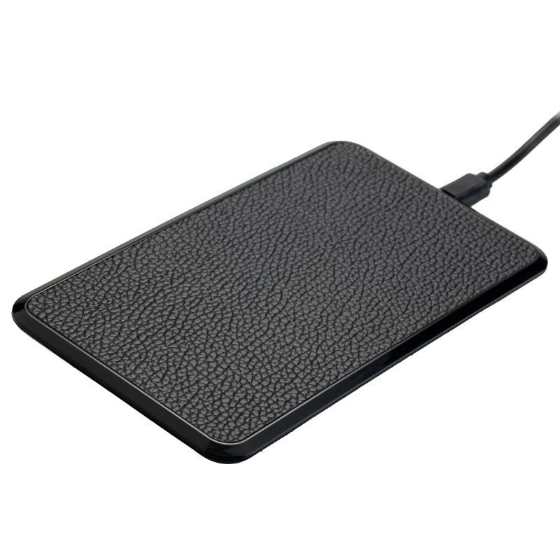 Peter Jäckel Qi Wireless Charger Pad Schwarz