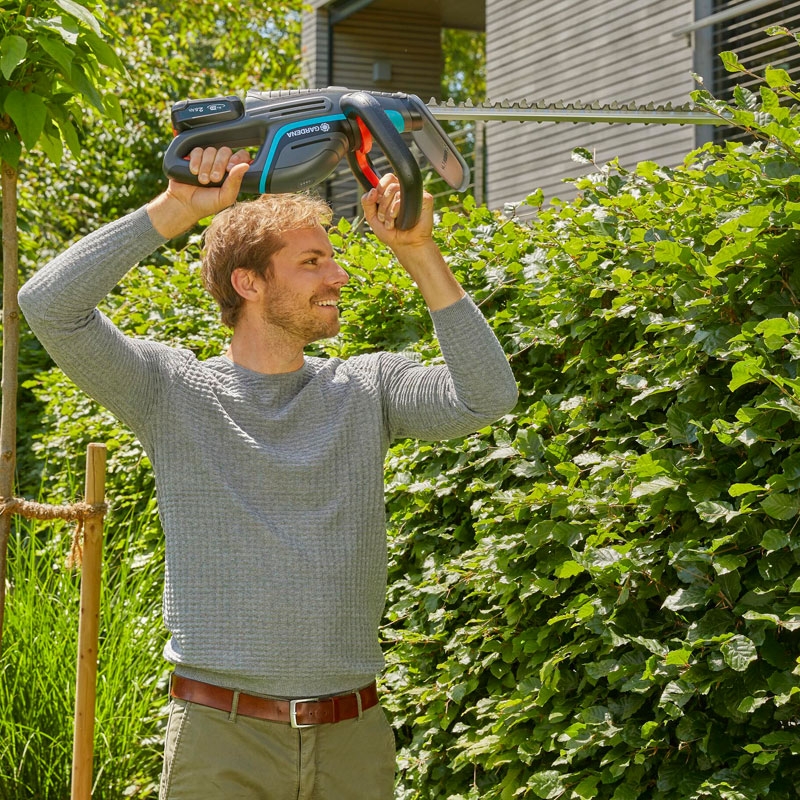 GARDENA 14731-55 Akku-Heckenschere ComfortCut 60 18V-P4A solo