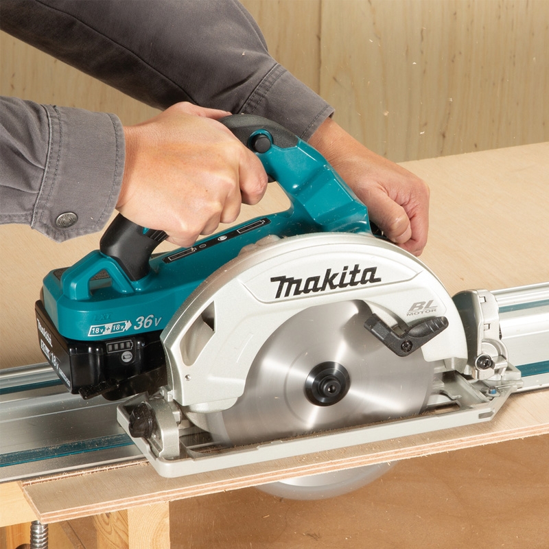 Makita DHS782ZJ Akku-Handkreissäge