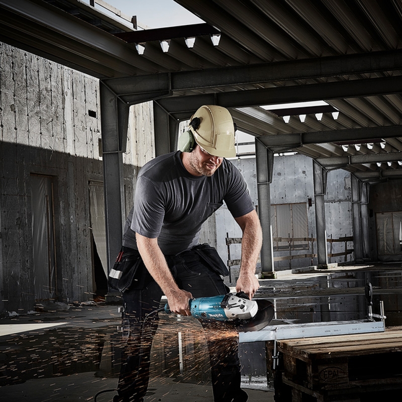 Makita GA9020RFK3 Winkelschleifer