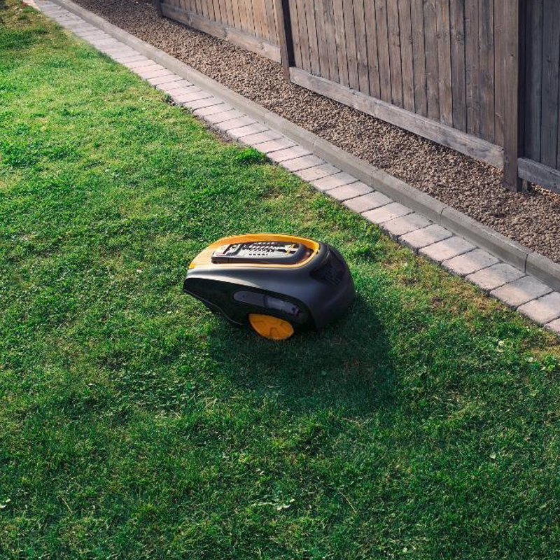 McCulloch ROB R600 Mähroboter