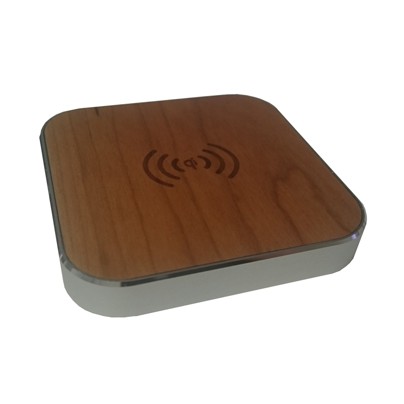 Peter Jäckel Qi Wireless Charger Woody Silber