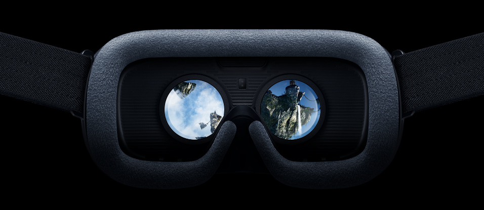 Samsung Gear SM-R323 Virtual Reality (VR) Brille blau/schwarz Ausstellungsgerät