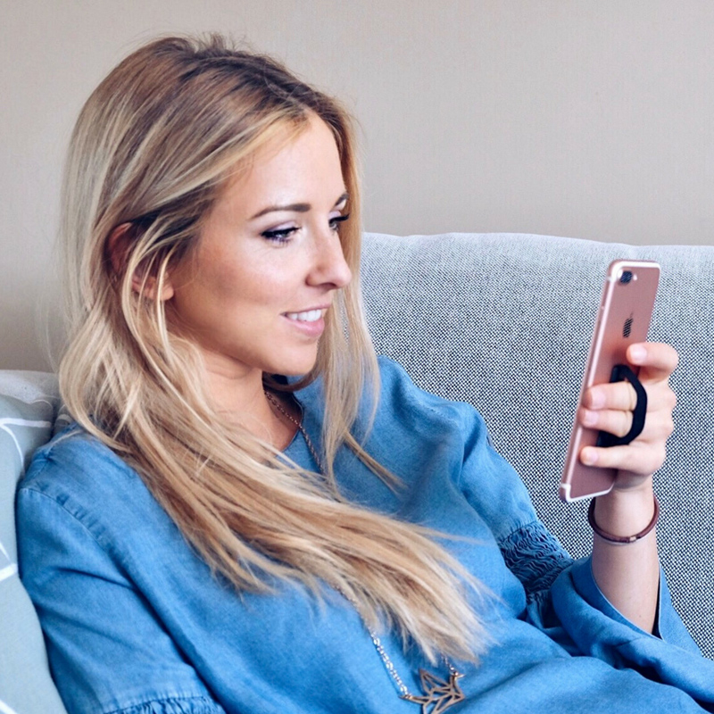 Happy Strappy Smartphone Fingerhalter ganz silber