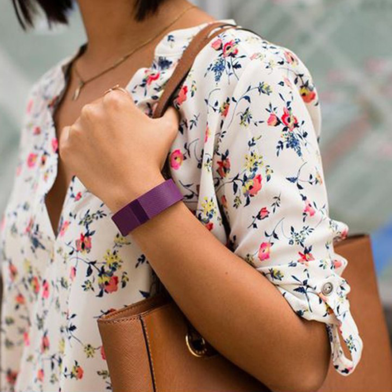 Fitbit Charge HR, Fitness-Armband mit Smartwatchfunktionen und Pulsfreqzuenz Large schwarz