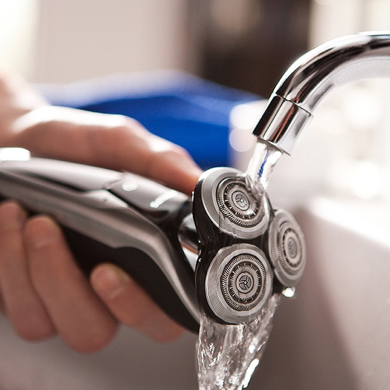 Philips S9711/41 Series 9000 Nass- & Trockenrasierer mit Bartstyler (2.Wahl)