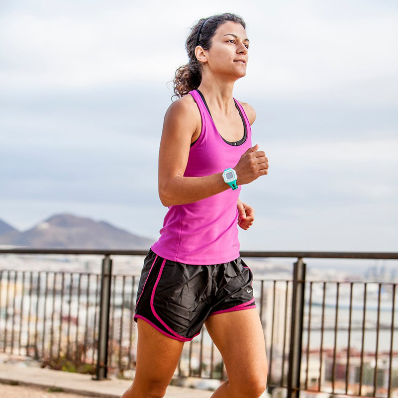 Garmin GPS-Laufuhr Forerunner 15 S inkl. Herzfrequenz-Brustgurt türkis/weiss