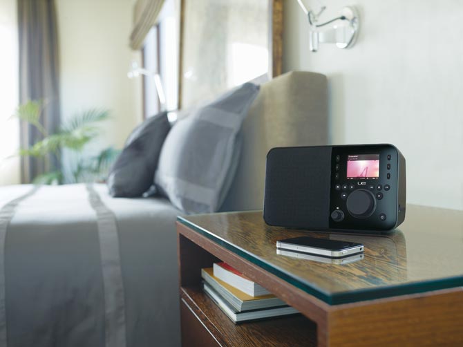 Logitech Smart Radio black