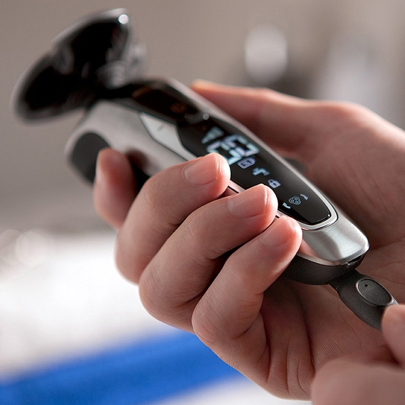 Philips S9711/41 Series 9000 Nass- & Trockenrasierer mit Bartstyler (2.Wahl)