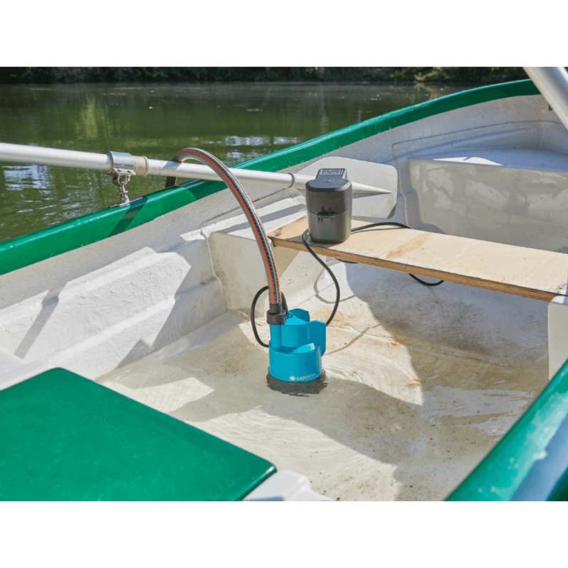 GARDENA 1748-61 Set Klarwasser-Tauchpumpe 2000/2 Li-18