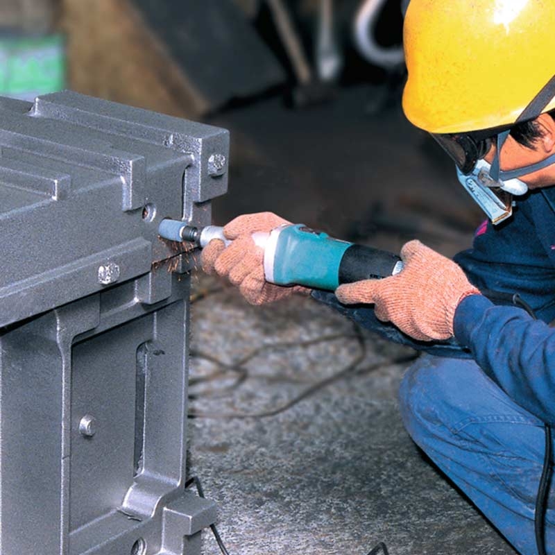 Makita GD0800C Geradeschleifer