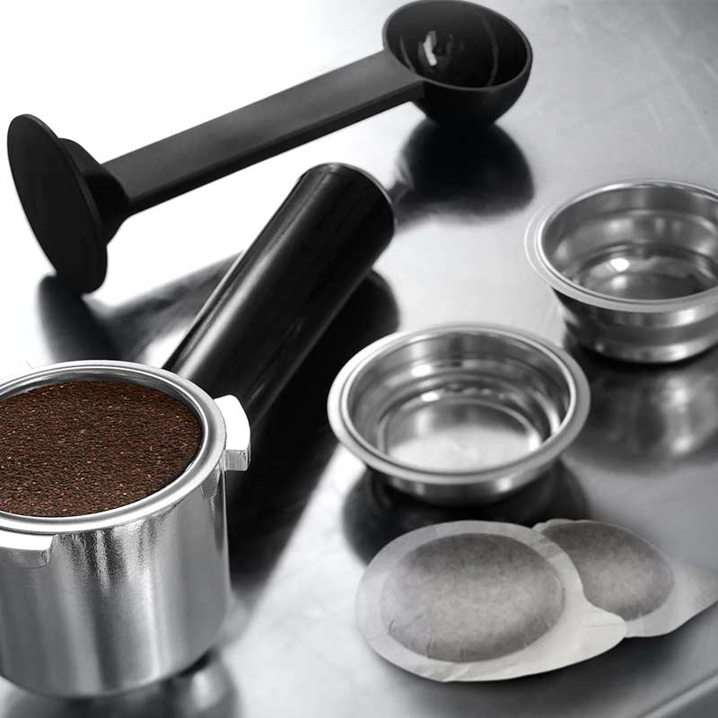 De'Longhi Dedica Style EC 685.BK Espresso Siebträgermaschine schwarz (2.Wahl)