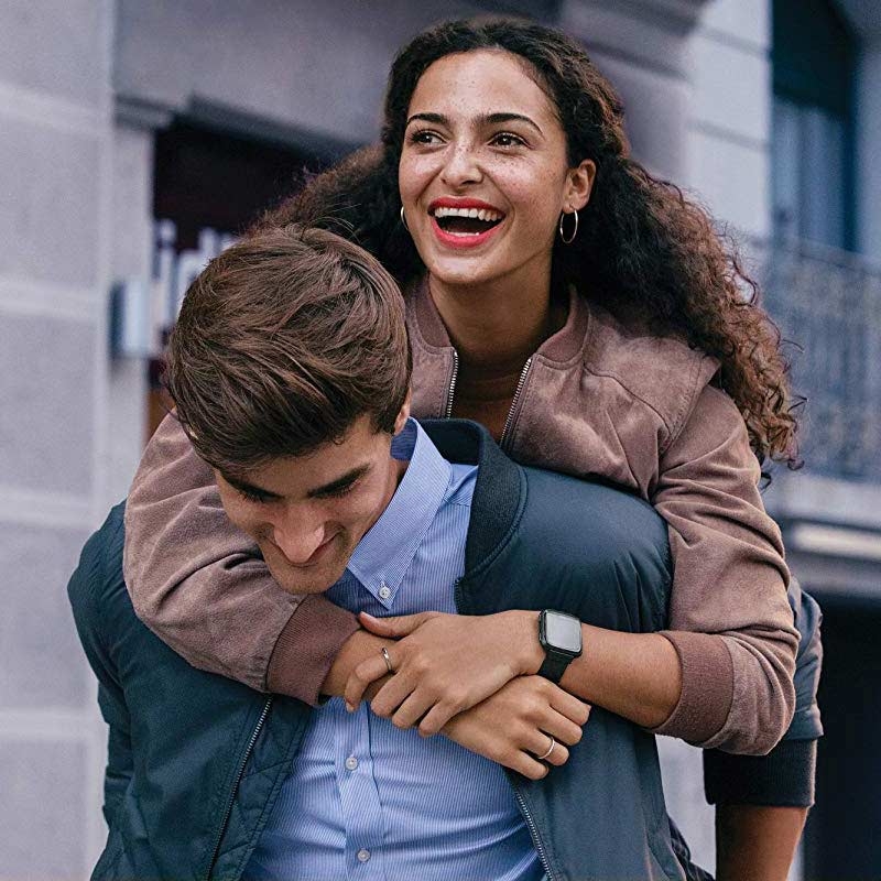 Fitbit Versa Health & Fitness Smartwatch schwarz