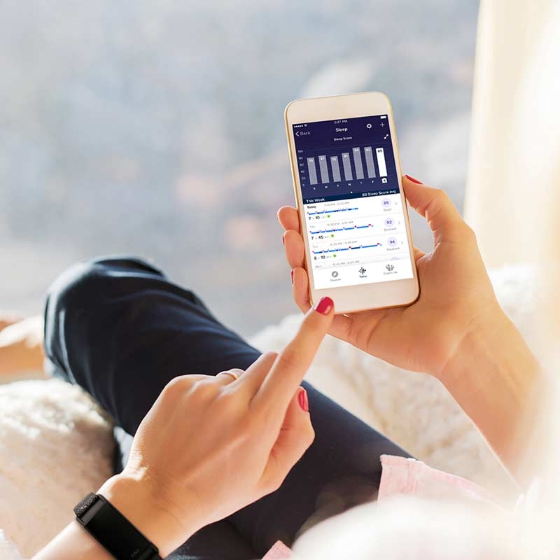 Fitbit Charge 4 NFC SE Reflektions-Gewebearmband Black/Granite