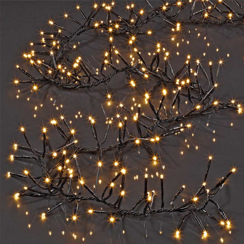 Hellum 384-tlg. LED-Clusterlichterkette warmweiß 8 Funktionen inkl. Außentrafo