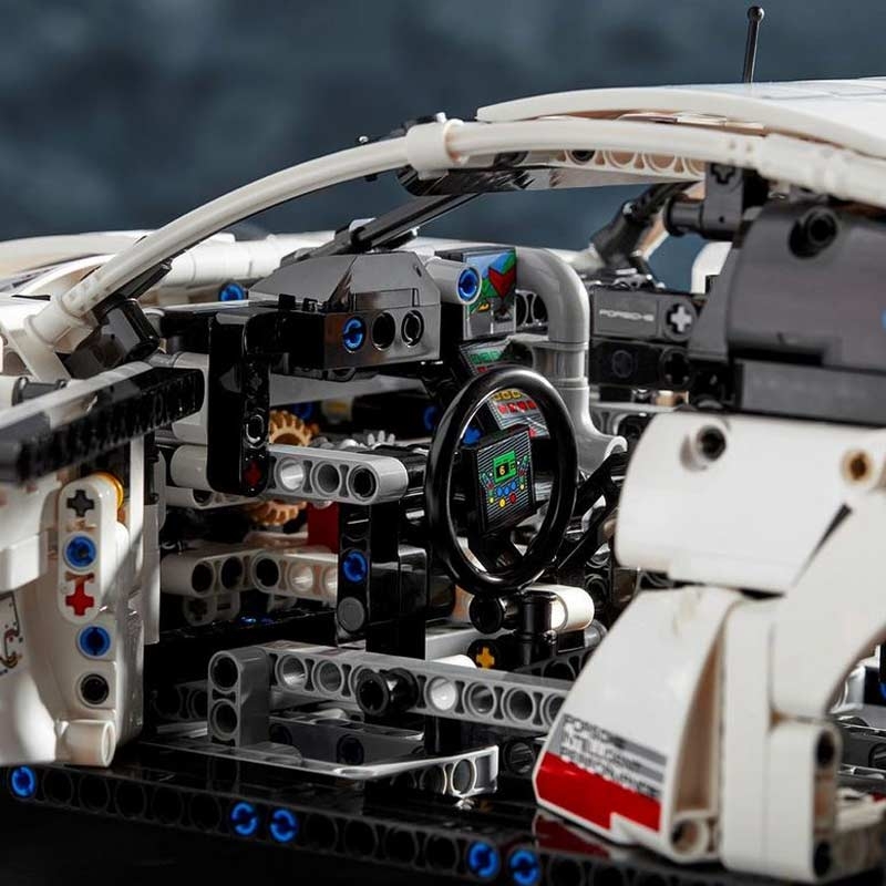 LEGO Technic 42096 Porsche 911 RSR bunt